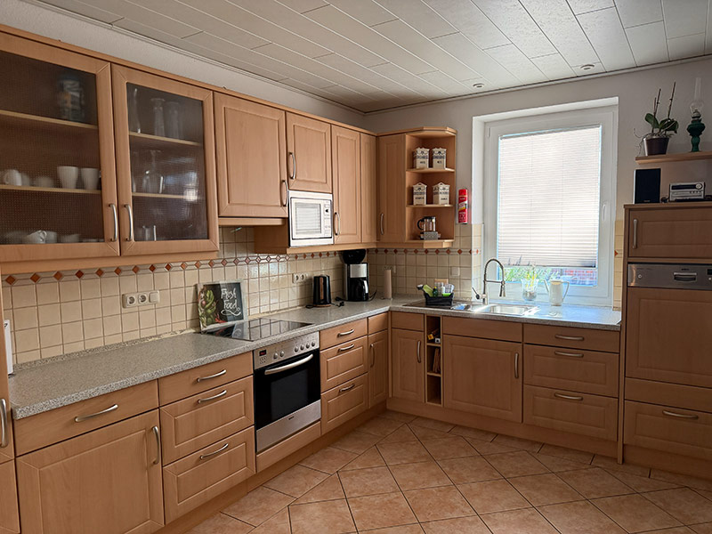 ferienwohnungen freimuths hof suedbrookmerland ostfriesland nordsee wohnung haupthaus kueche ferienwohnungen freimuths hof suedbrookmerland ostfriesland nordsee wohnung haupthaus kueche